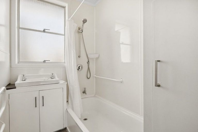 Photo of property in 1 Wynyard Street, South Dunedin, Dunedin, 9012