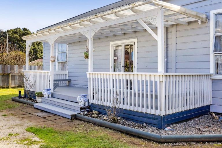 Photo of property in 176 Glover Road, Hawera, 4610