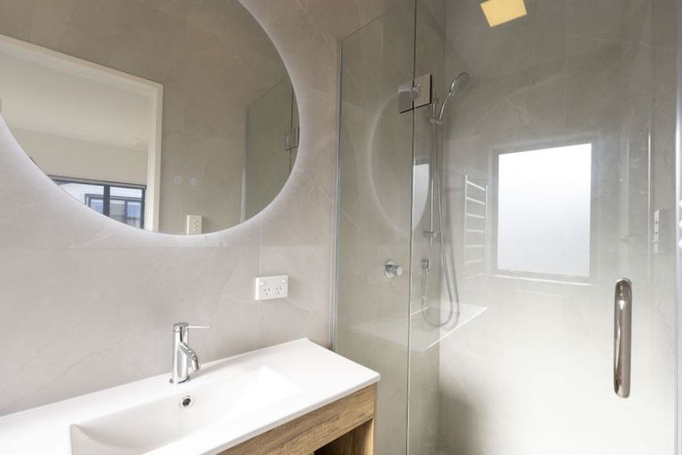 Photo of property in 24 Tukauri Place, Papakura, 2110