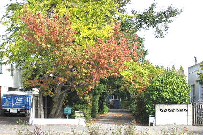 Photo of property in 5a Memorial Avenue, Ilam, Christchurch, 8053