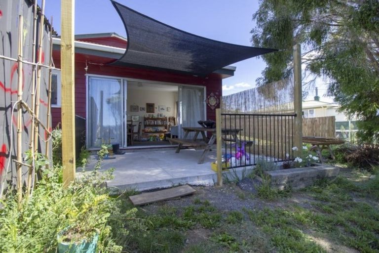 Photo of property in 56 Sherwood Road, Onerahi, Whangarei, 0110