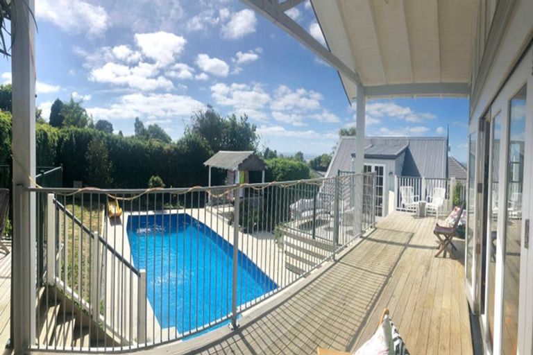 Photo of property in 19 Huapai Street, Onehunga, Auckland, 1061
