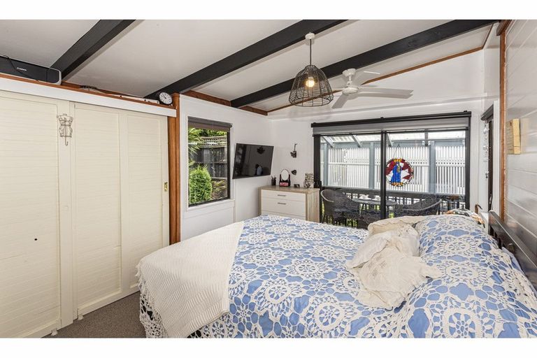 Photo of property in 8b Granfield Place, Te Kamo, Whangarei, 0112