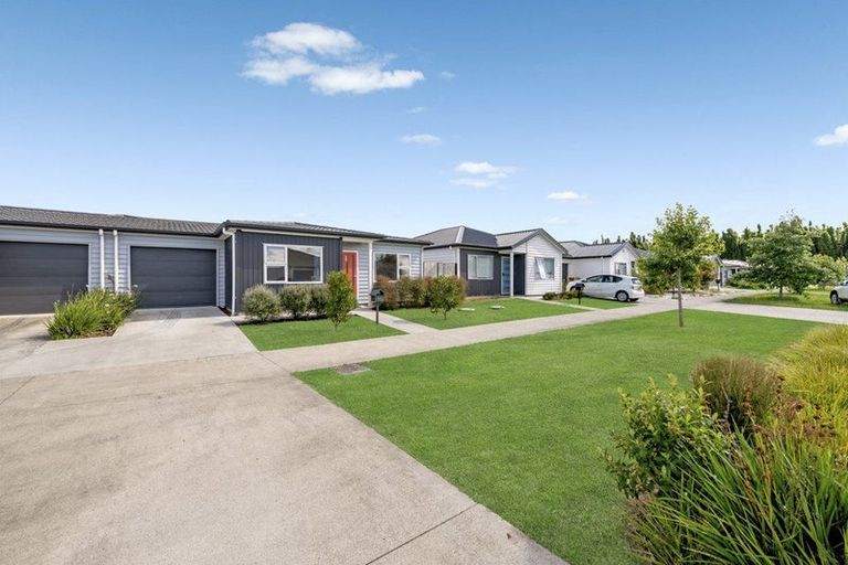 Photo of property in 120 Kuaka Drive, Takanini, 2112