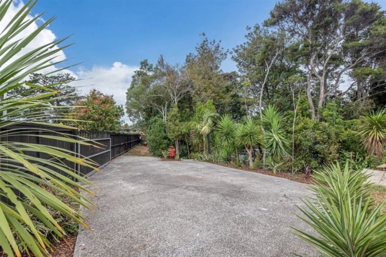 Photo of property in 86 Rangatira Road, Beach Haven, Auckland, 0626
