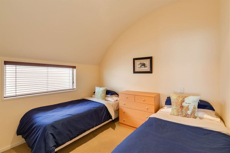 Photo of property in 32 Esplanade, Sumner, Christchurch, 8081