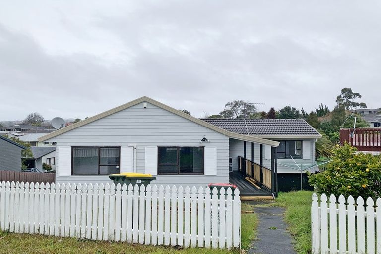 Photo of property in 23 Addison Drive, Glendene, Auckland, 0602