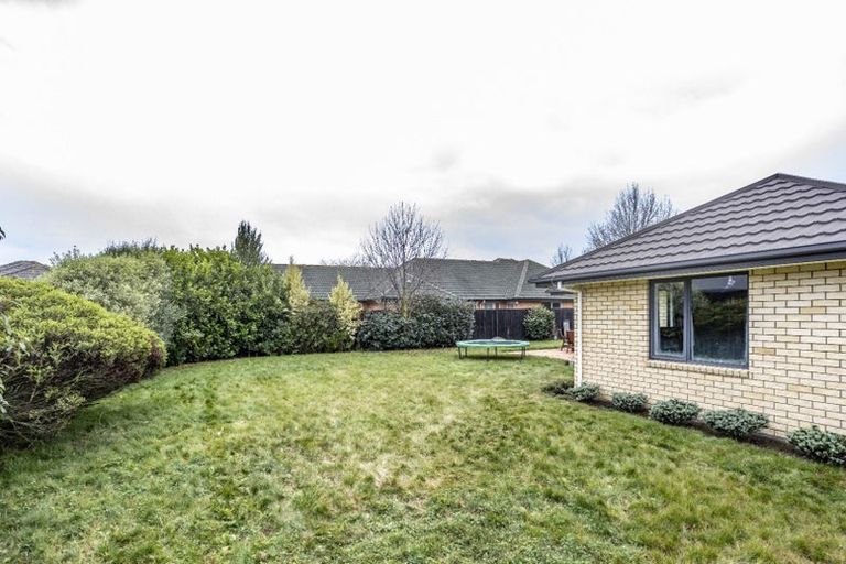 Photo of property in 27 Oakwood Drive, Rangiora, 7400