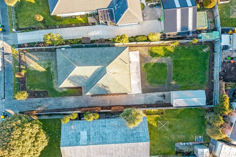 Photo of property in 19 Glenora Place, Hornby, Christchurch, 8042