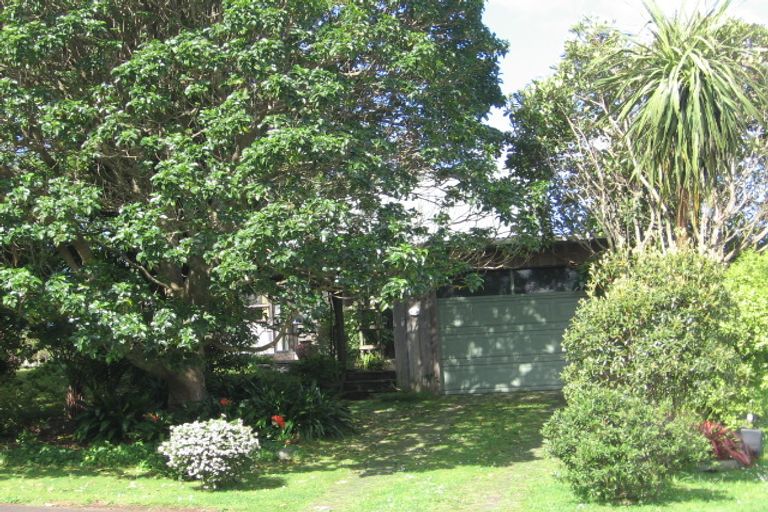 Photo of property in 24 Pohutukawa Drive, Athenree, Katikati, 3177