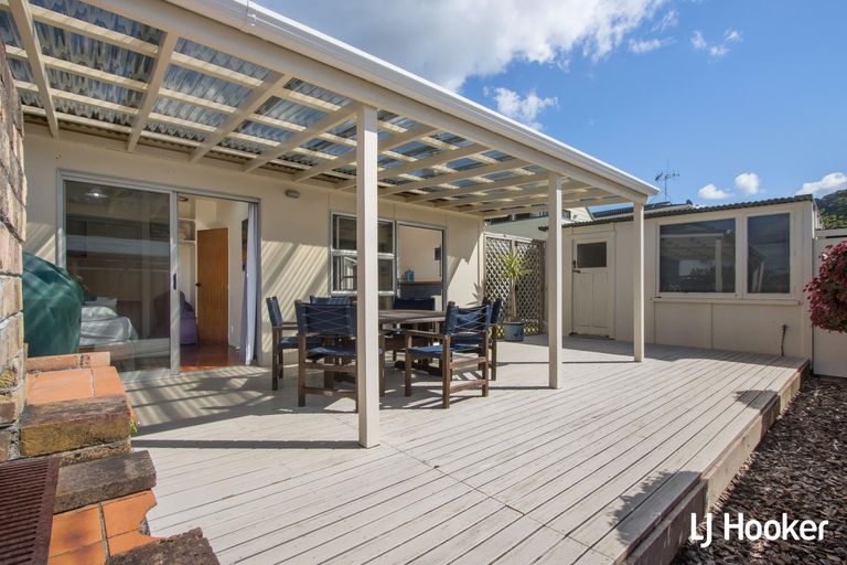 Photo of property in 40 Ocean View Road, Waihi Beach, 3611