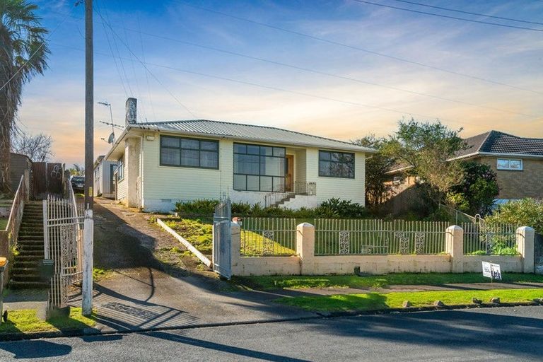 Photo of property in 92 Fisher Crescent, Otara, Auckland, 2023