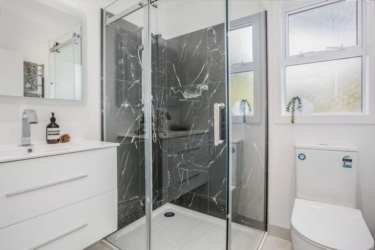 Photo of property in 10 Kilmister Avenue, Thorndon, Wellington, 6011