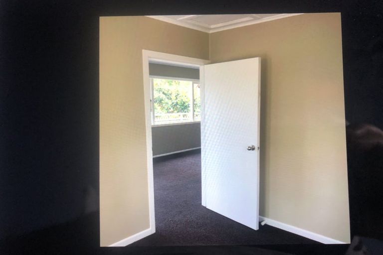 Photo of property in 15 Waitakere Road, Waitakere, Auckland, 0816