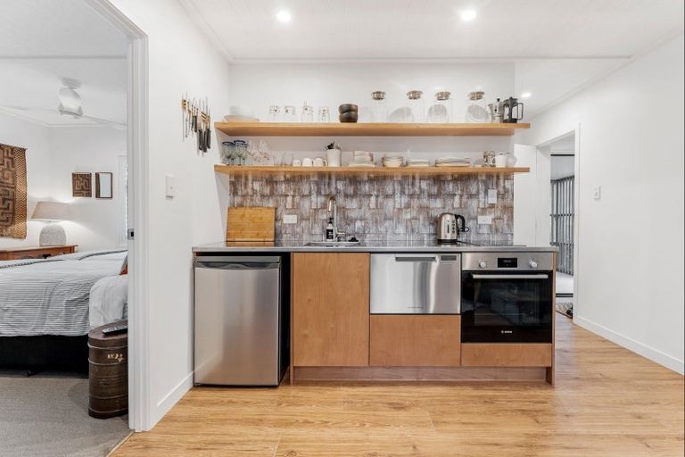 Photo of property in 19 Dunbar Road, Point Wells, Warkworth, 0986