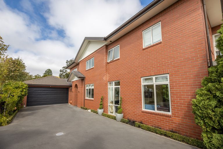 Photo of property in 17a Hamilton Avenue, Ilam, Christchurch, 8041