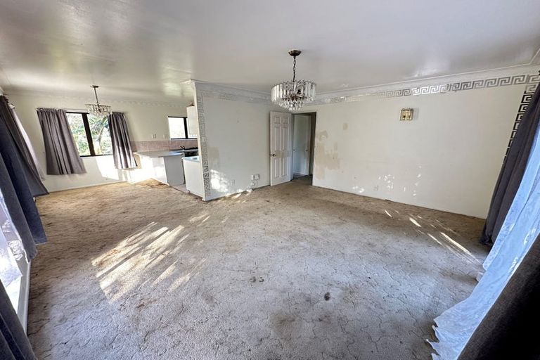 Photo of property in 18 Phoenix Place, Papatoetoe, Auckland, 2025