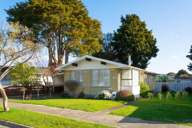 Photo of property in 8 Kentucky Street, Totara Park, Upper Hutt, 5018