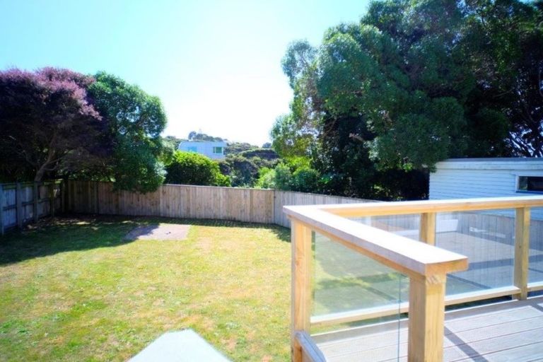 Photo of property in 4 Onepu Road, Pukerua Bay, 5026