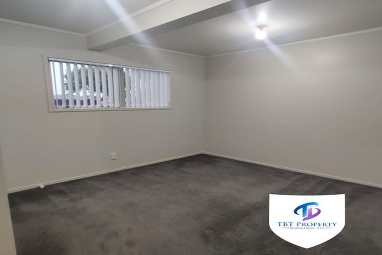 Photo of property in 3/240 Pakuranga Road, Pakuranga Heights, Auckland, 2010