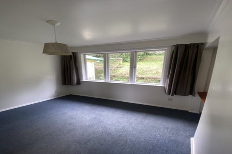 Photo of property in 59 London Road, Korokoro, Lower Hutt, 5012