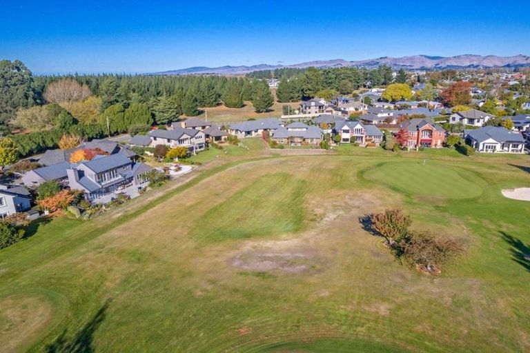 Photo of property in 73 Waitikiri Drive, Parklands, Christchurch, 8083