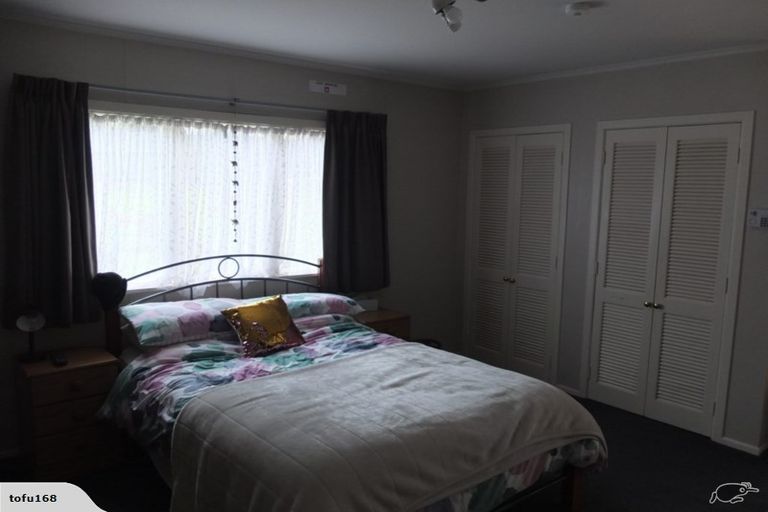 Photo of property in 91 Stottholm Road, Titirangi, Auckland, 0604