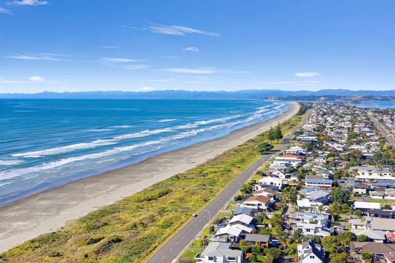 Photo of property in 281 Pohutukawa Avenue, Ohope, 3121