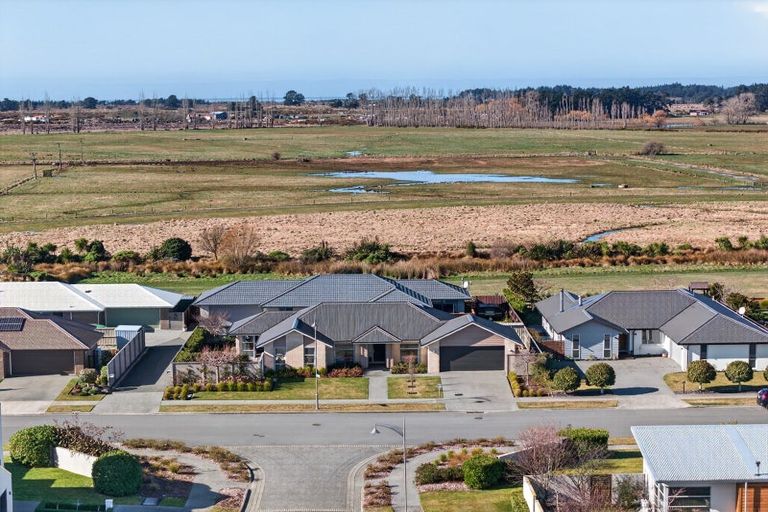 Photo of property in 42 Brockelbank Drive, Kaiapoi, 7630