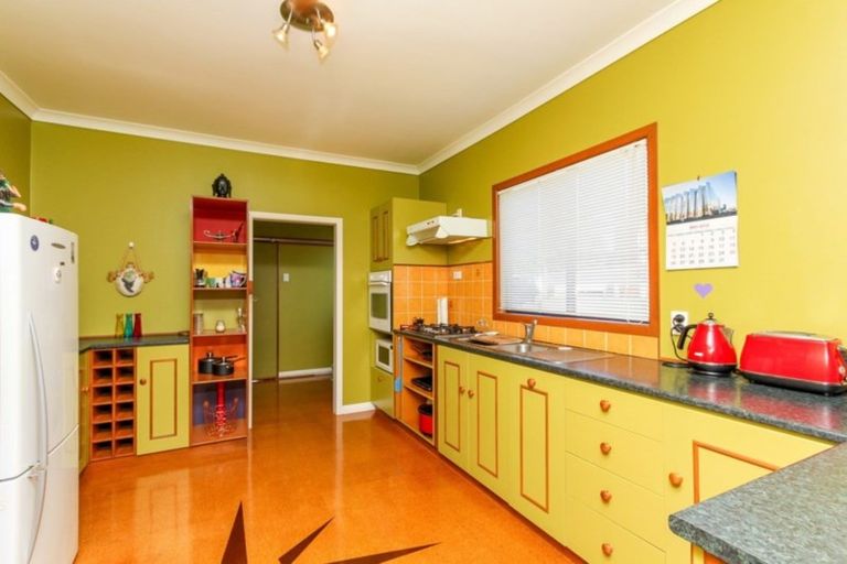 Photo of property in 20 Ngaio Street, Strandon, New Plymouth, 4312