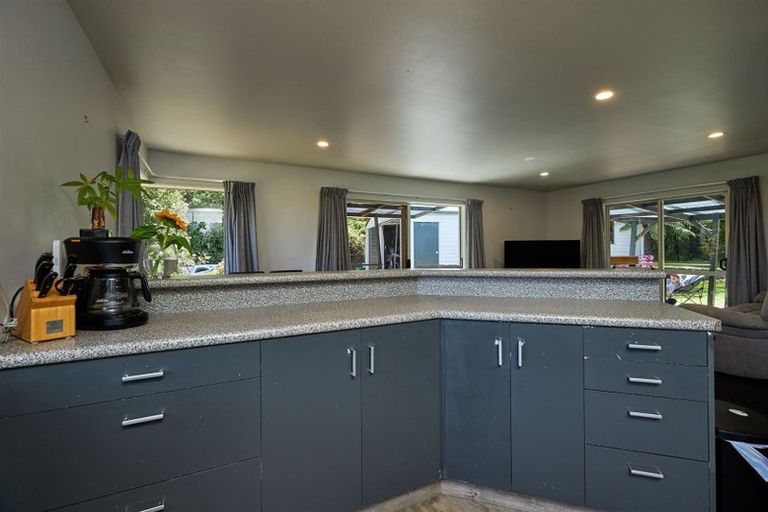 Photo of property in 42 Kotare Place, South Bay, Kaikoura, 7300