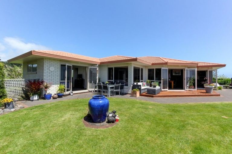 Photo of property in 171 Sealy Road, Omata, New Plymouth, 4374