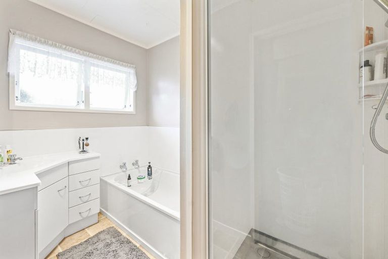 Photo of property in 12 Wallingford Place, Hillcrest, Rotorua, 3015