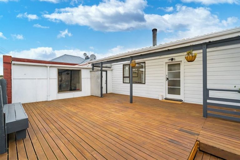 Photo of property in 2 Plunket Street, Saint Kilda, Dunedin, 9012