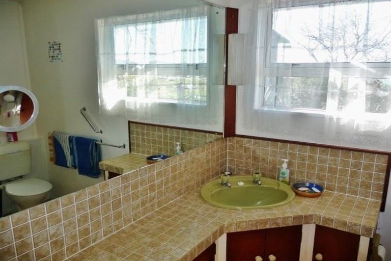 Photo of property in 103 Cable Bay Block Road, Cable Bay, 0420