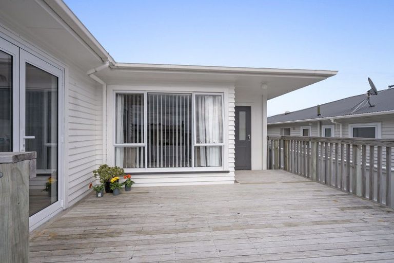 Photo of property in 3 Blenheim Place, Vogeltown, New Plymouth, 4310