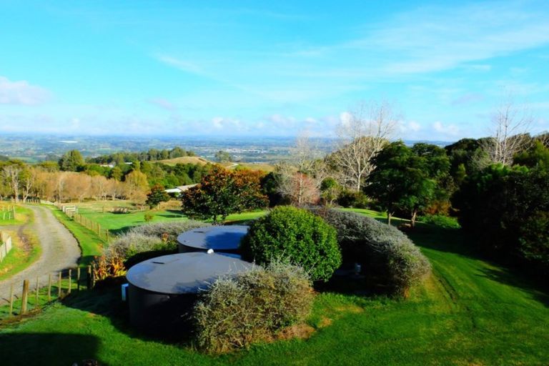 Photo of property in 705 Ponga Road, Opaheke, Papakura, 2584