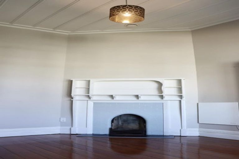 Photo of property in 34 Mozeley Avenue, Devonport, Auckland, 0624