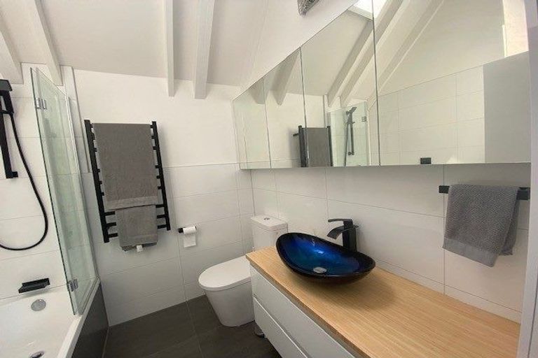 Photo of property in 56b Viewmont Drive, Harbour View, Lower Hutt, 5010