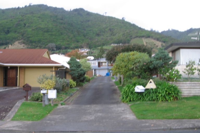 Photo of property in 19a Huia Street, Waikanae, 5036