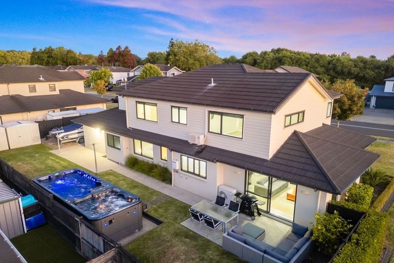 Photo of property in 23 Wawatai Drive, Karaka, Papakura, 2113