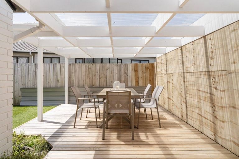 Photo of property in 105 Everitt Crescent, Whangamata, 3620