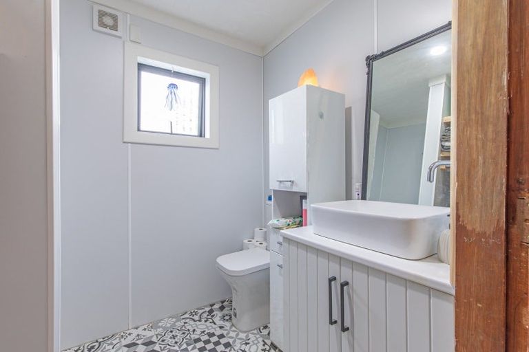 Photo of property in 36 Walter Street, Takapau, 4203