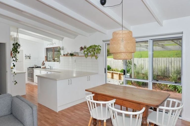 Photo of property in 350 Pataua Road North, Whareora, Whangarei, 0175