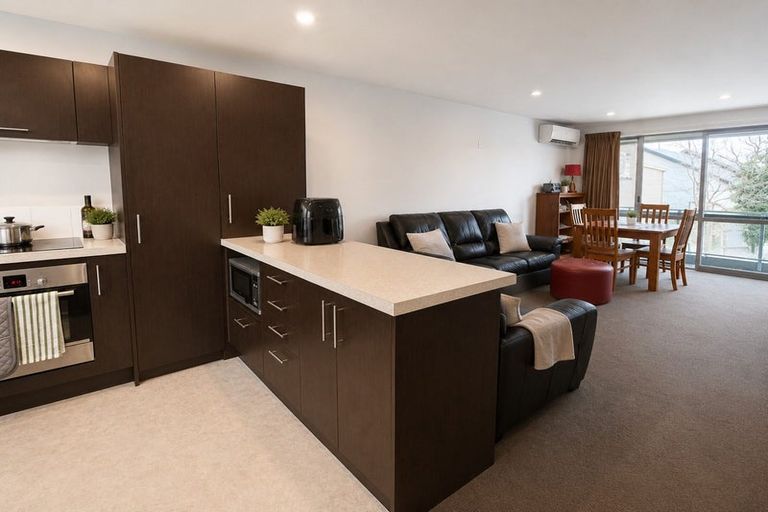 Photo of property in 1/106 Bealey Avenue, Christchurch Central, Christchurch, 8013
