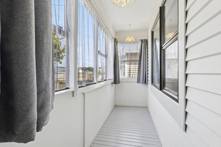 Photo of property in 59 Rotherham Terrace, Miramar, Wellington, 6022