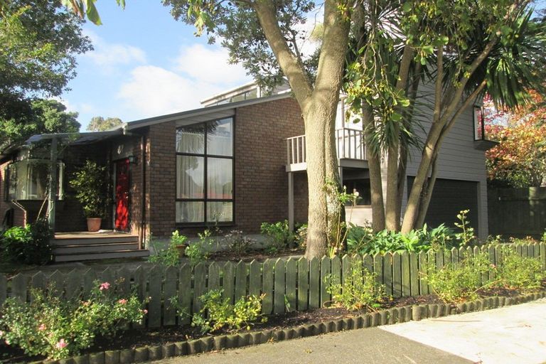 Photo of property in 42a Clifton Terrace, Fitzherbert, Palmerston North, 4410