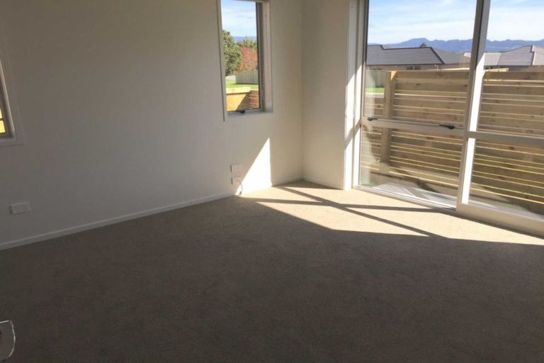 Photo of property in 87 Bert Wall Drive, Omokoroa, 3114