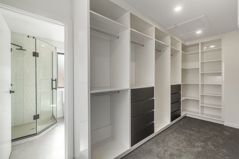 Photo of property in 44 Chatswood Grove, Chatswood, Auckland, 0626