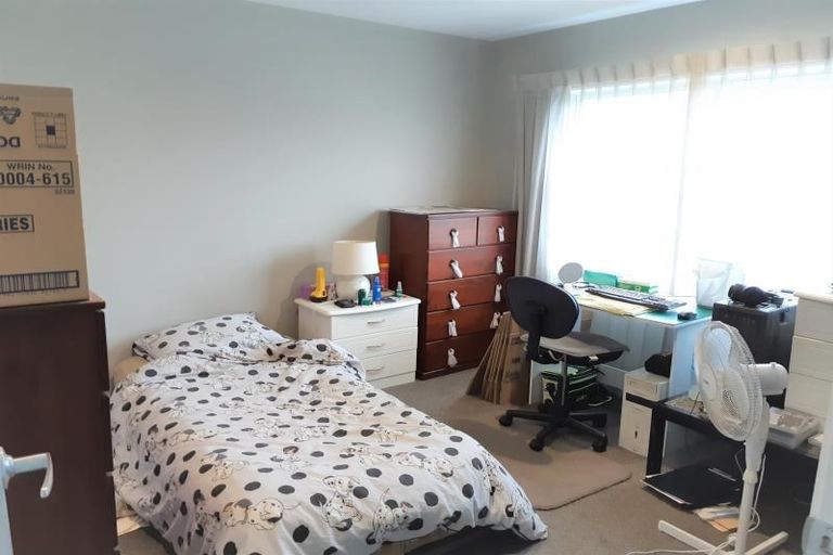 Photo of property in 5 Danden Way, Pukekohe, 2120